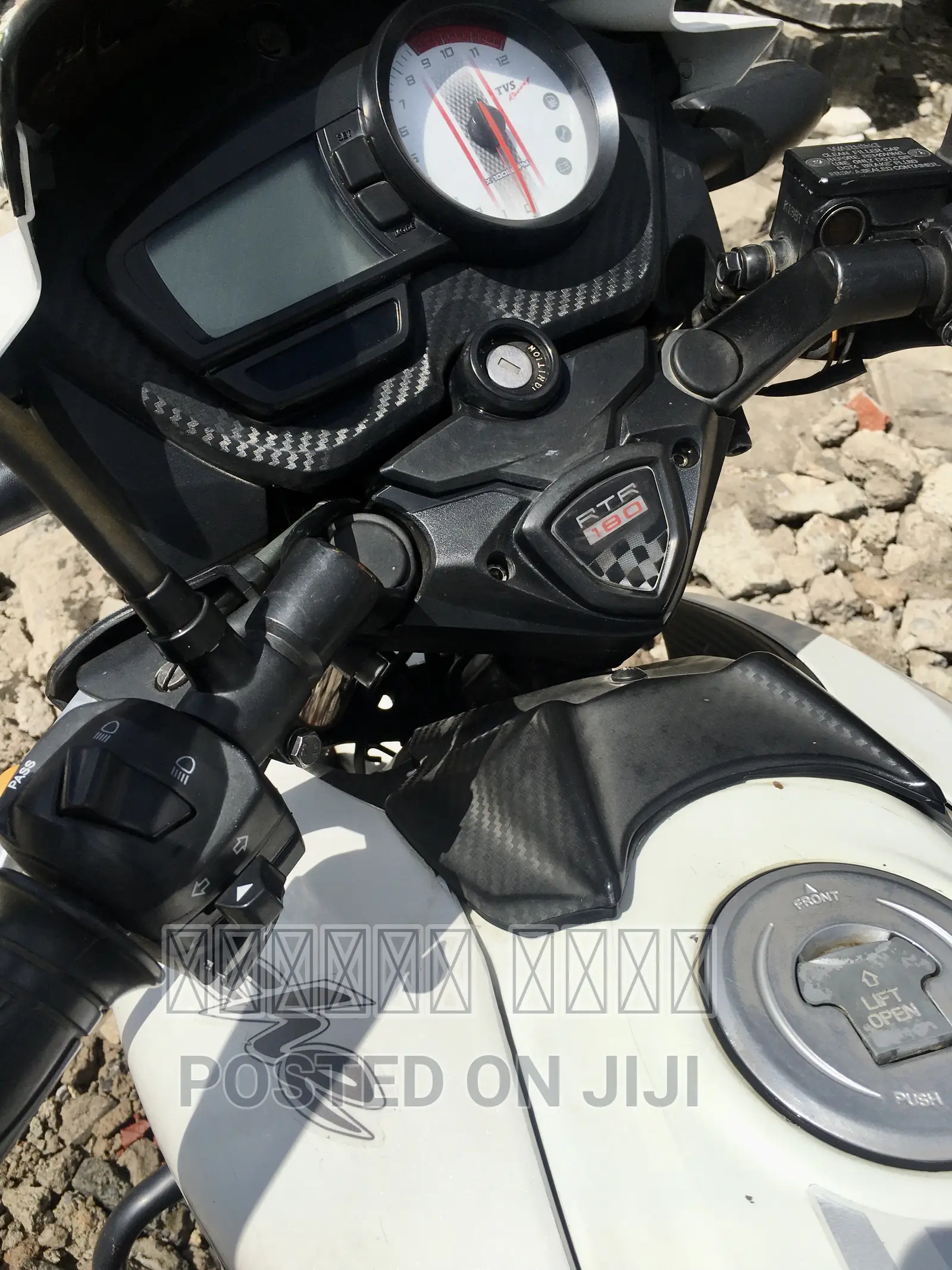 New TVS Apache 180 RTR 2017 White