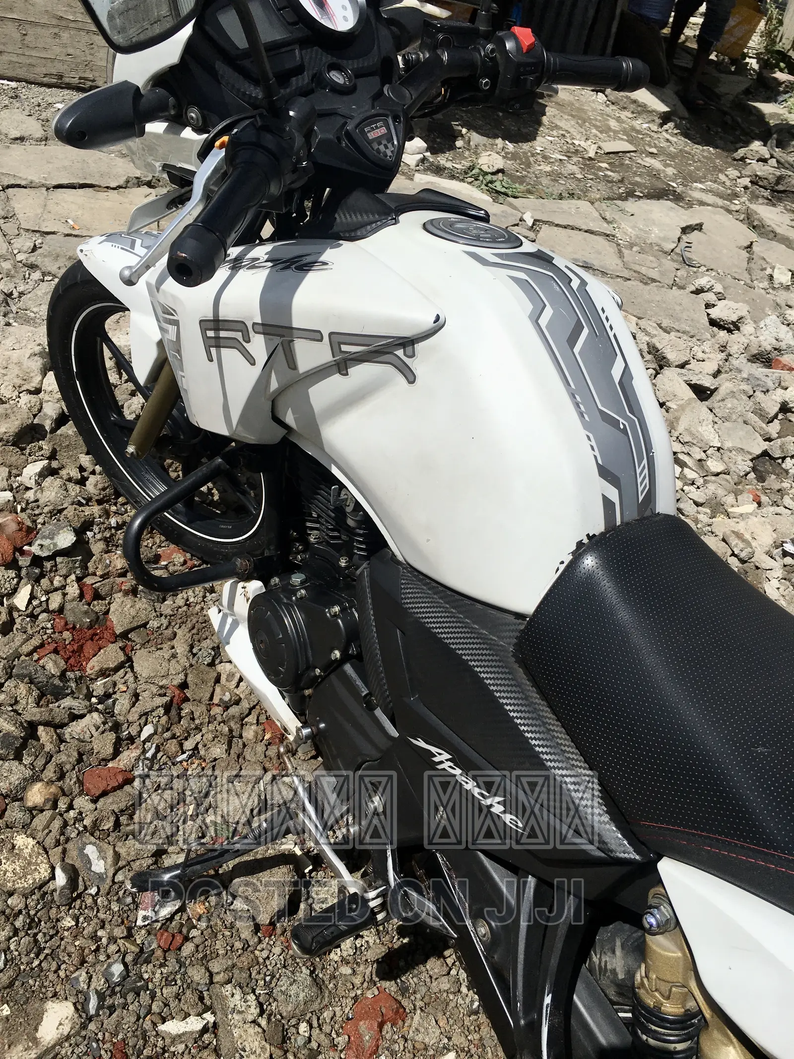New TVS Apache 180 RTR 2017 White