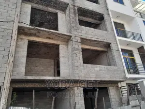 5bdrm House in G+3 ፊንሽንግ የቀረው ቤት, Akaky Kaliti for sale