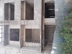 5bdrm House in G+3 ፊንሽንግ የቀረው ቤት, Akaky Kaliti for sale