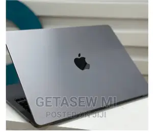 Photo - New Laptop Apple MacBook Air 2022 M2 16GB Apple M2 SSD 1T