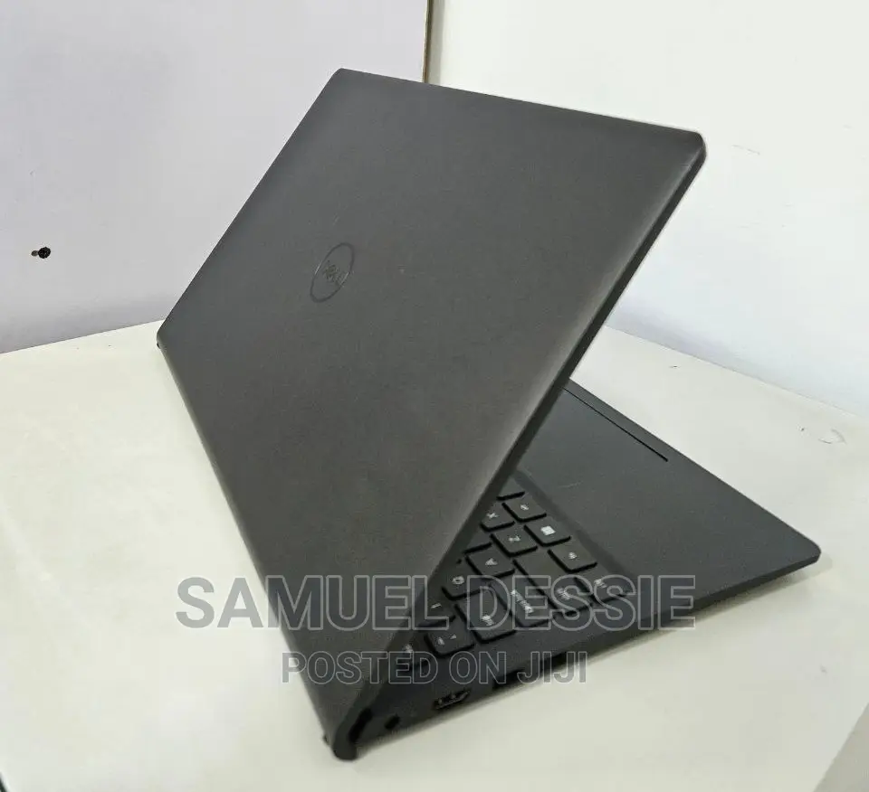 New Laptop Dell Inspiron 15 8GB Intel Core 2 Quad SSD 256GB