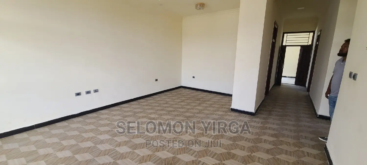 2bdrm Apartment in አድስ አበባ, Bole for rent