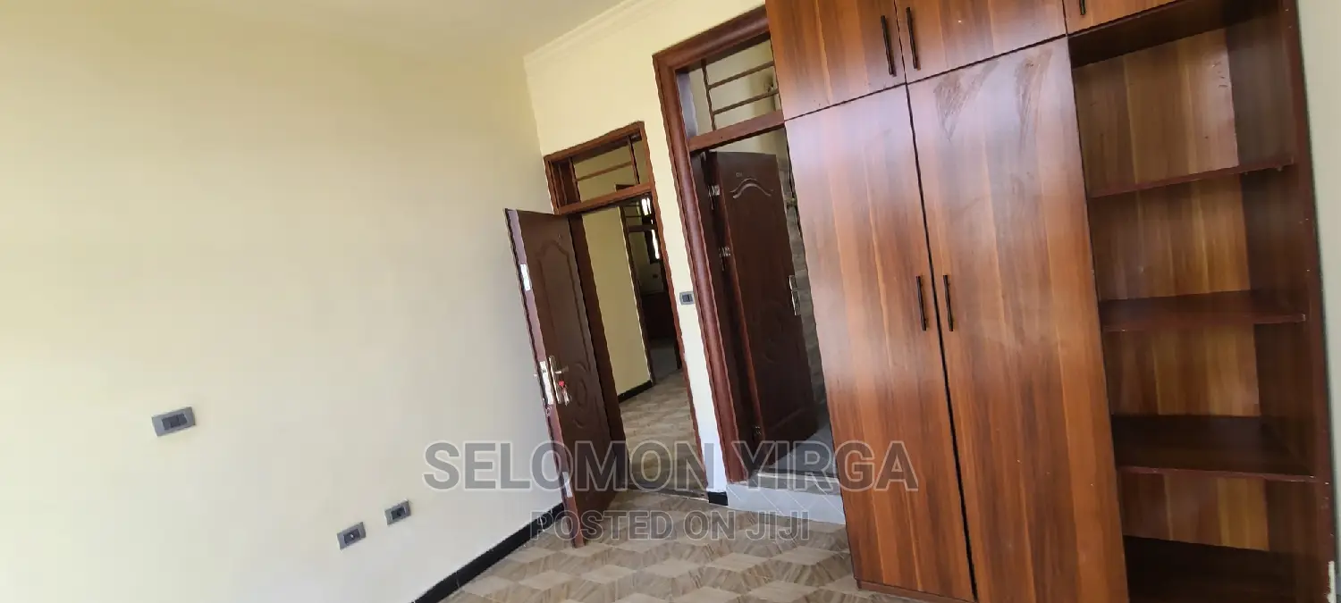 2bdrm Apartment in አድስ አበባ, Bole for rent