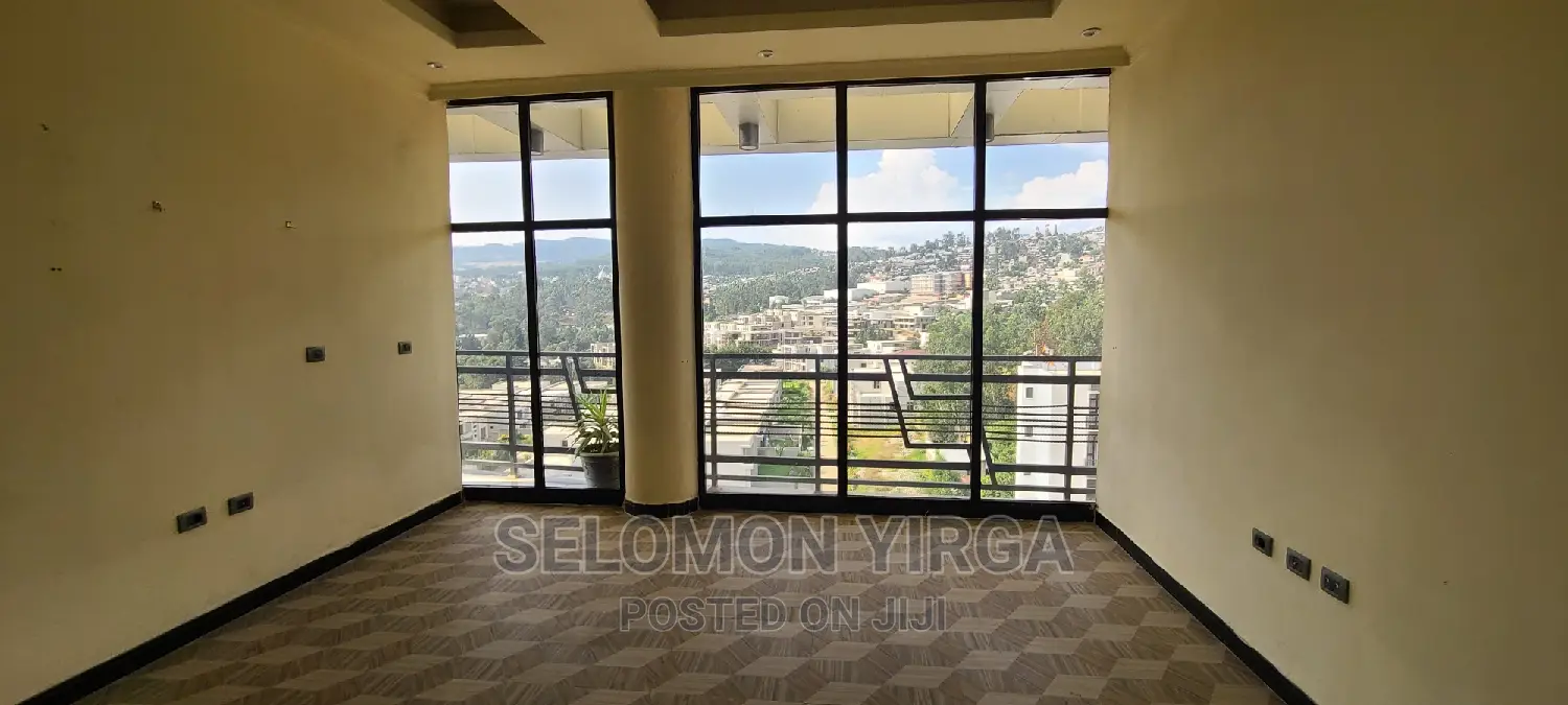 2bdrm Apartment in አድስ አበባ, Bole for rent