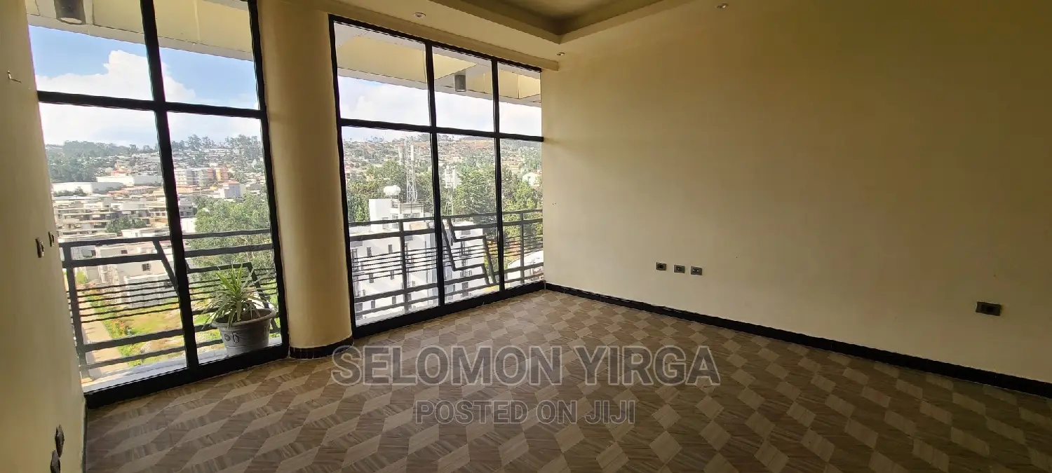 2bdrm Apartment in አድስ አበባ, Bole for rent