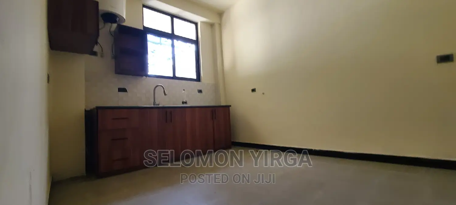 3bdrm Apartment in አድስ አበባ, Yeka for rent