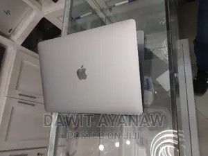 New Laptop Apple MacBook Pro M1 8GB Apple M1 Pro SSD 256GB