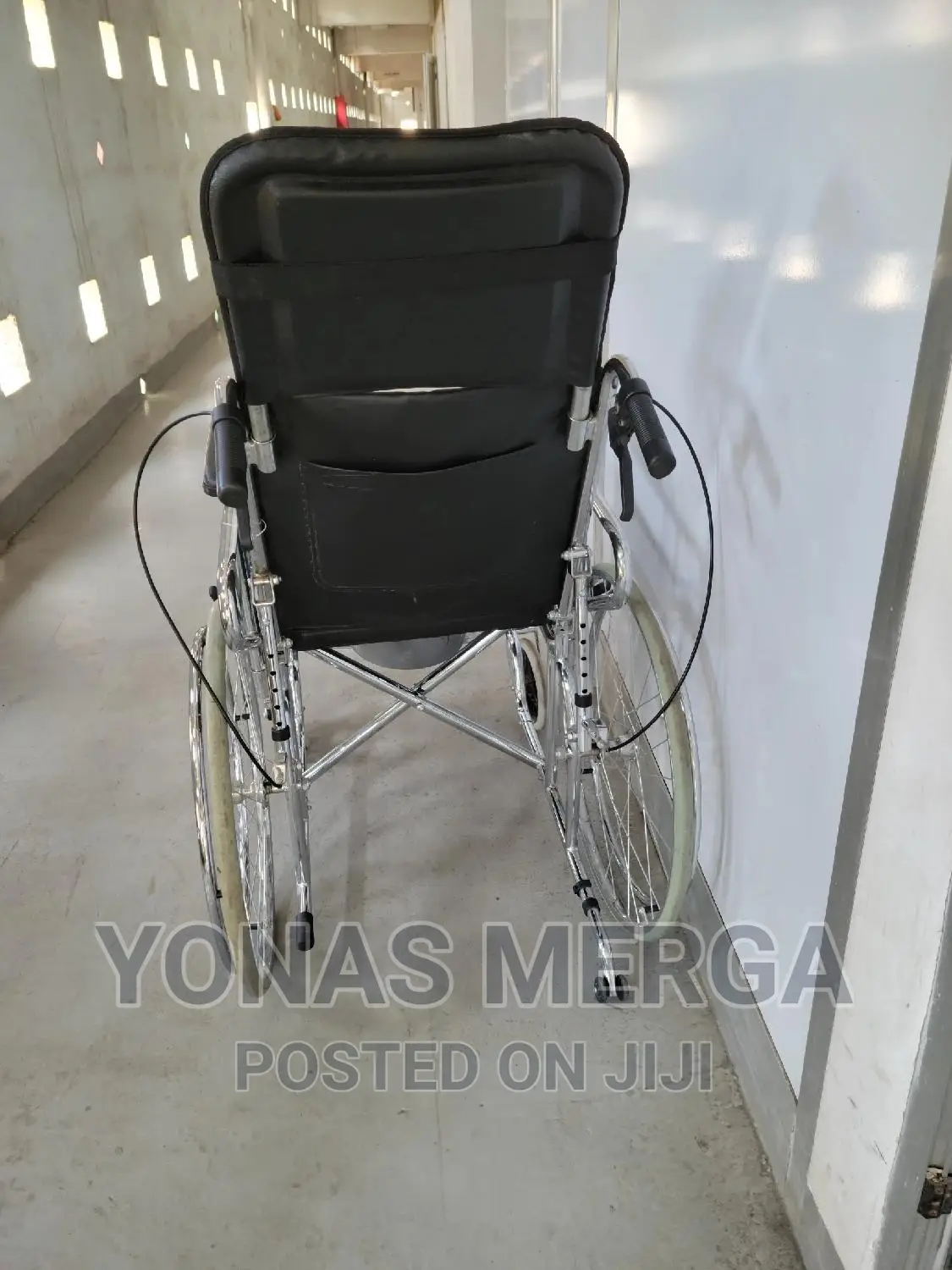 Commode-U Cut/Wheelchair/ Seat,Wheelchair/System Wheelchair