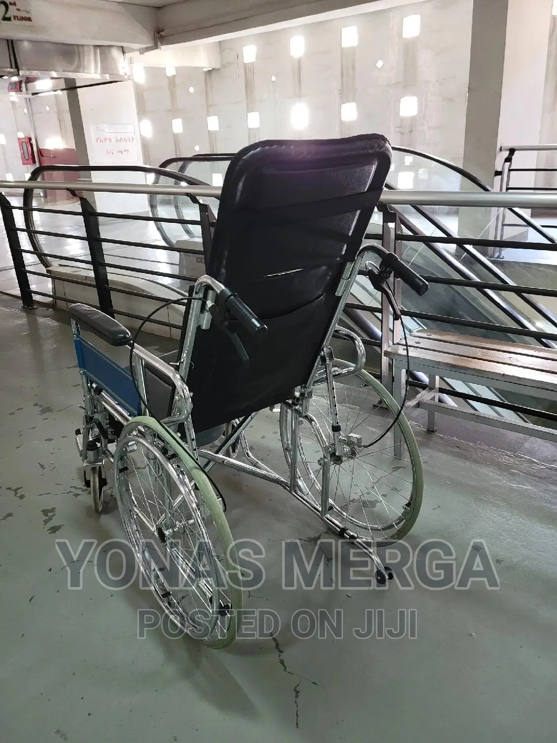 Toilet Wheelchair/Castor/Wheelchair/Neck Cushion Wheelchair/