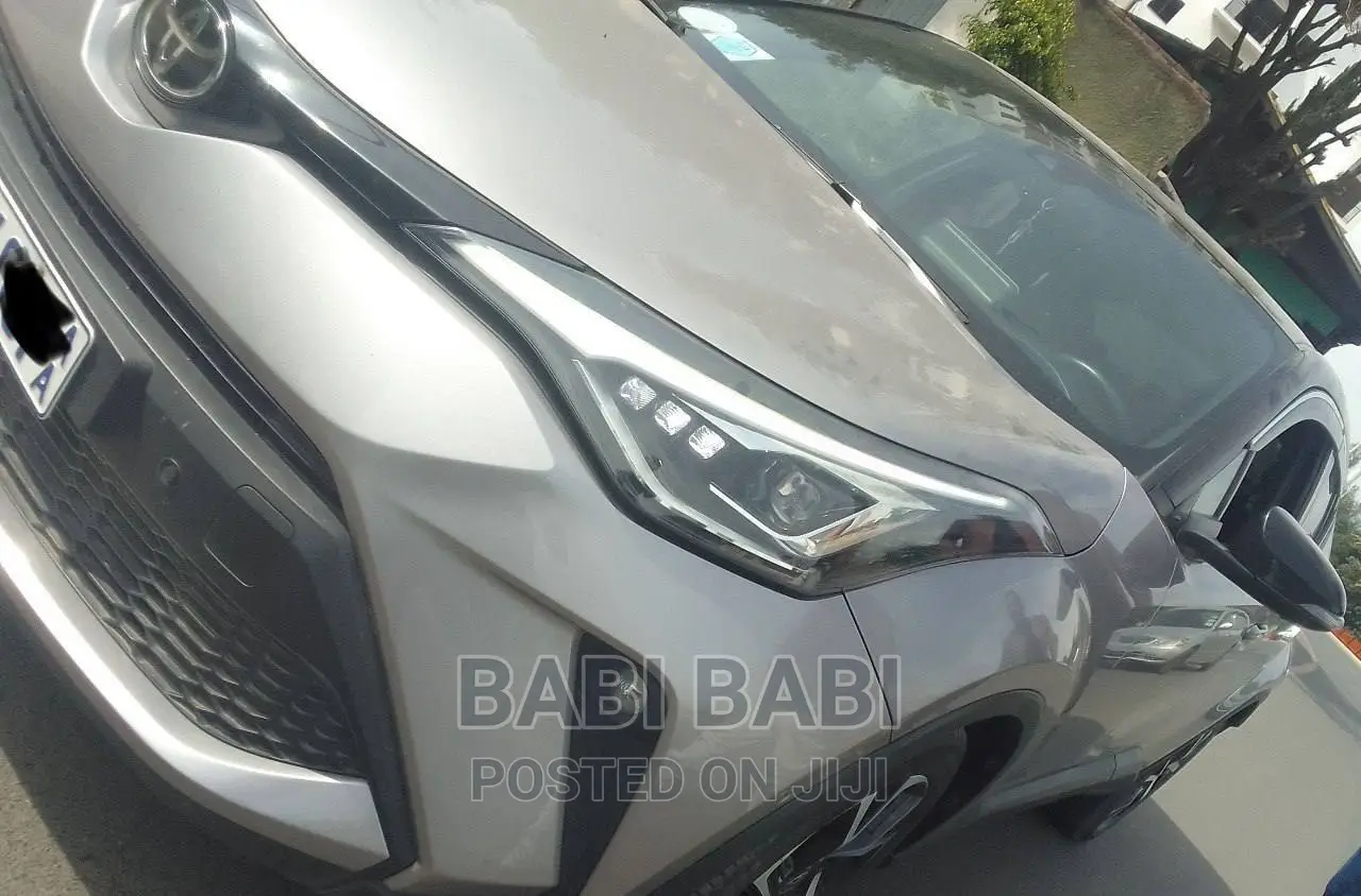 Toyota C-HR 2021 Silver