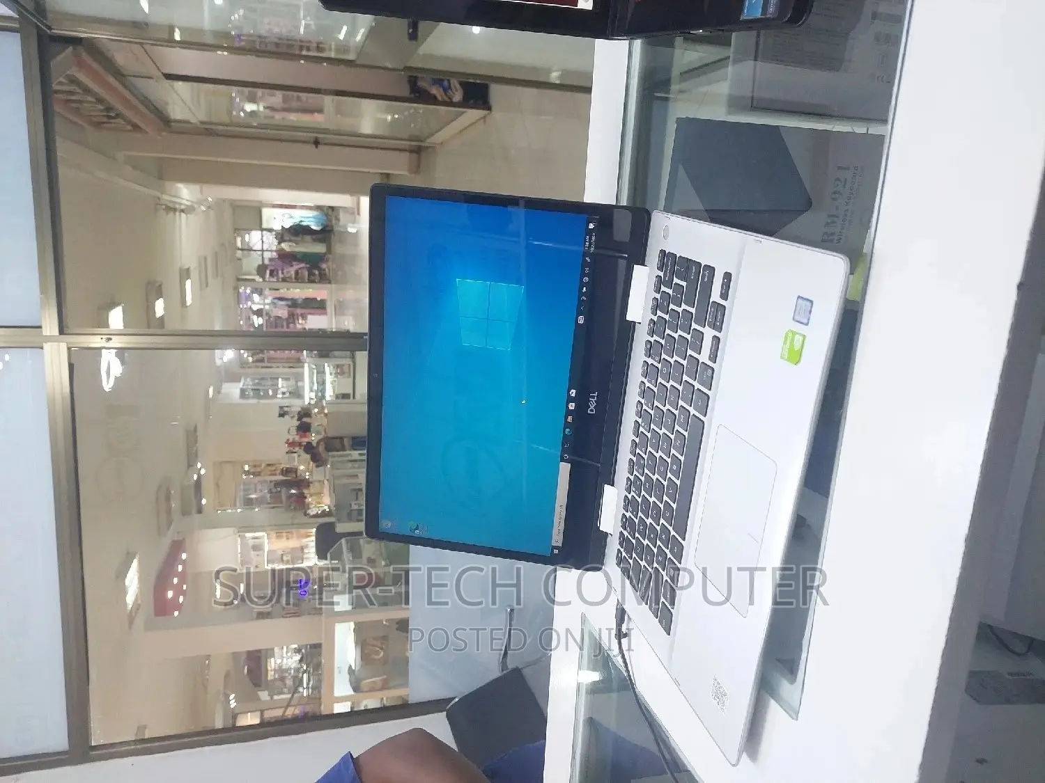 New Laptop Dell Inspiron 15 8GB Intel Core I5 SSD 256GB