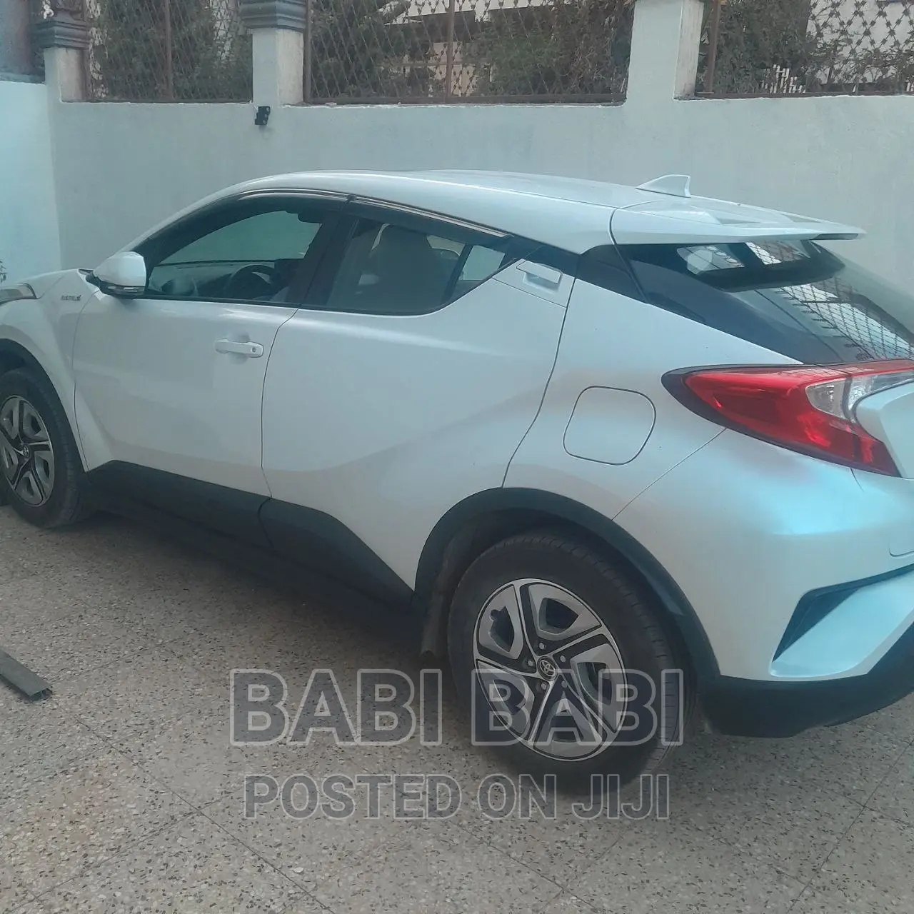 Toyota C-HR 2022 White