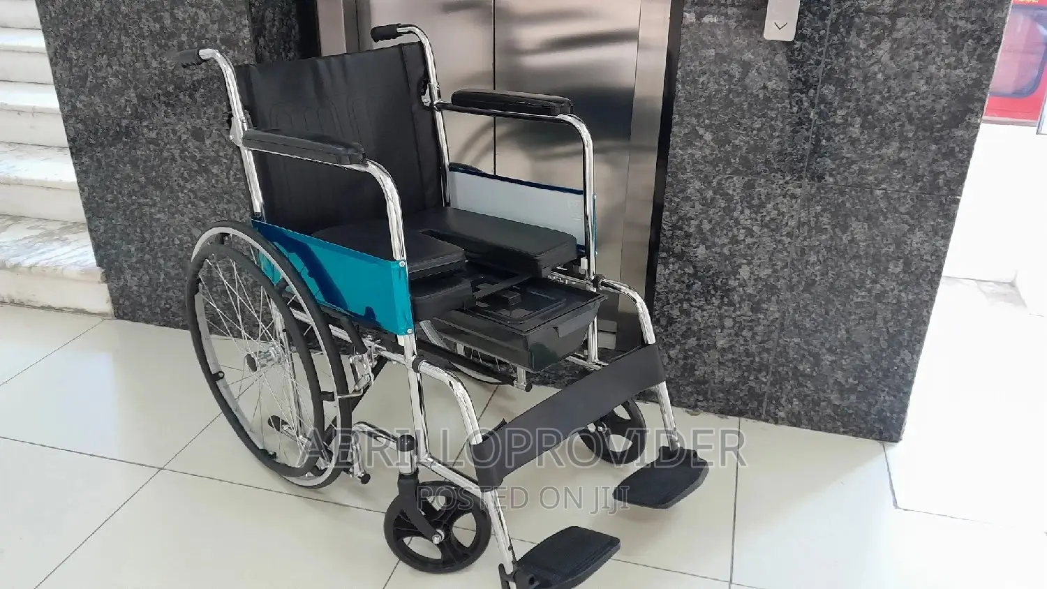 1week Used Wheelcahir/Foldable Wheelchair/Commode Wheelchair