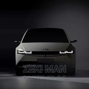 Photo - Camera Man Editing