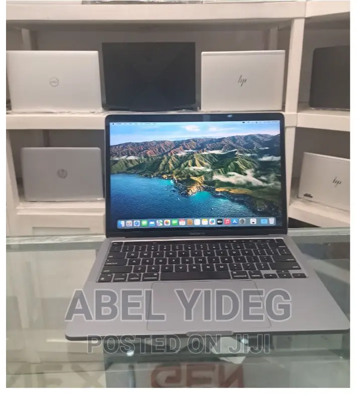 New Laptop Apple MacBook Pro M1 8GB Apple M1 SSD 256GB