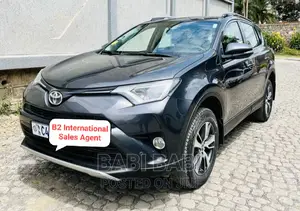 Photo - Toyota RAV4 2017 Gray
