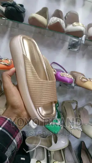 Photo - Fashion Flat Shoes