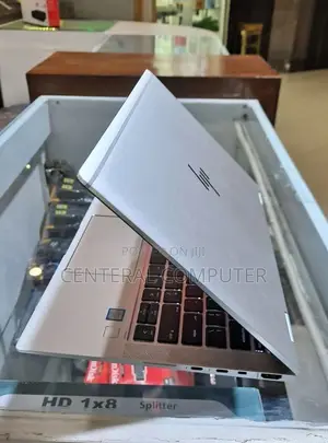 Photo - New Laptop HP EliteBook 1030 G1 16GB Intel Core I5 SSD 512GB