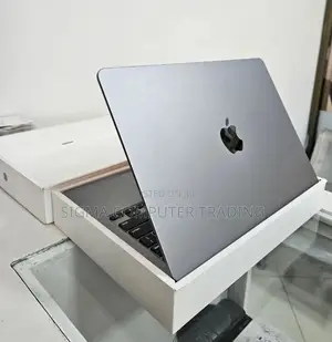 New Laptop Apple MacBook Air 2022 M2 8GB Apple M2 SSD 256GB