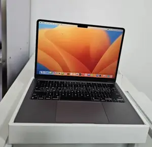 New Laptop Apple MacBook Air 2022 M2 8GB Apple M2 SSD 256GB