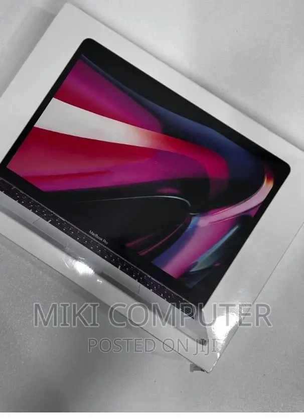 New Laptop Apple MacBook Pro 2022 M2 8GB Intel SSD 512GB