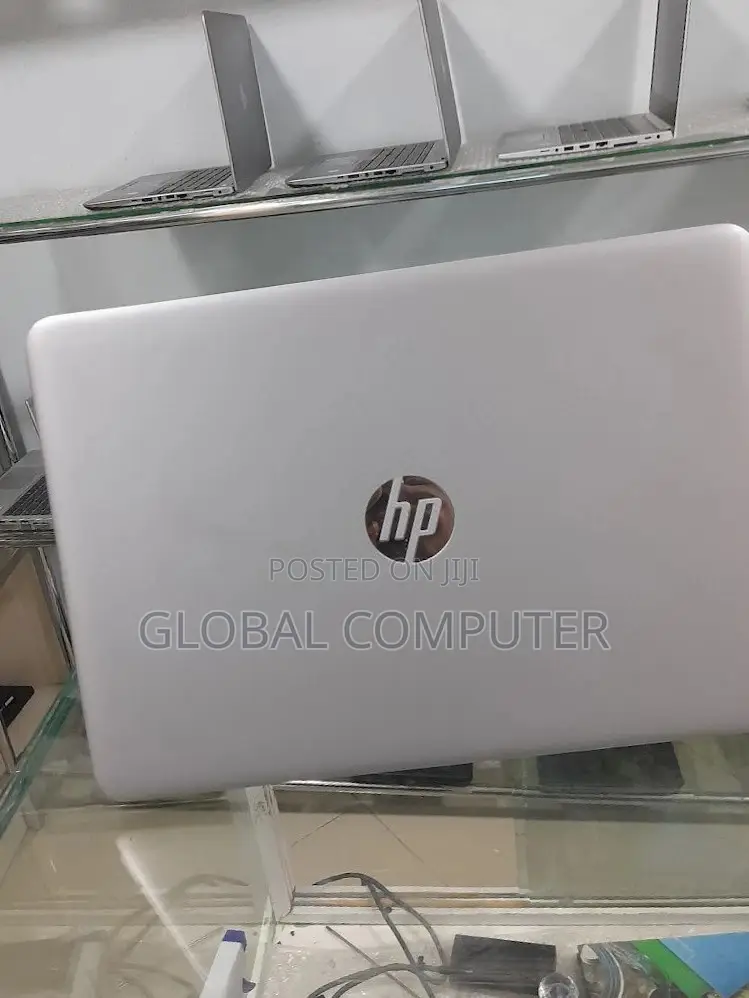 New Laptop HP 250 G4 8GB Intel Core I5 SSD 512GB