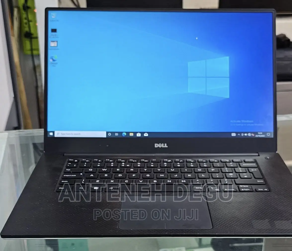 New Laptop Dell Precision 15 3520 16GB Intel Core I7 SSD 512GB