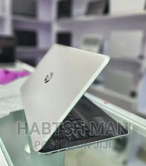 Photo - New Laptop Dell Inspiron 15 8GB Intel Core i5 SSD 256GB