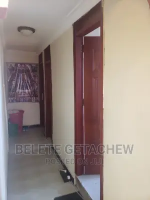 2bdrm Condo in ቦሌ አራብሳ ኮንዶሚኒየም, Bole for sale