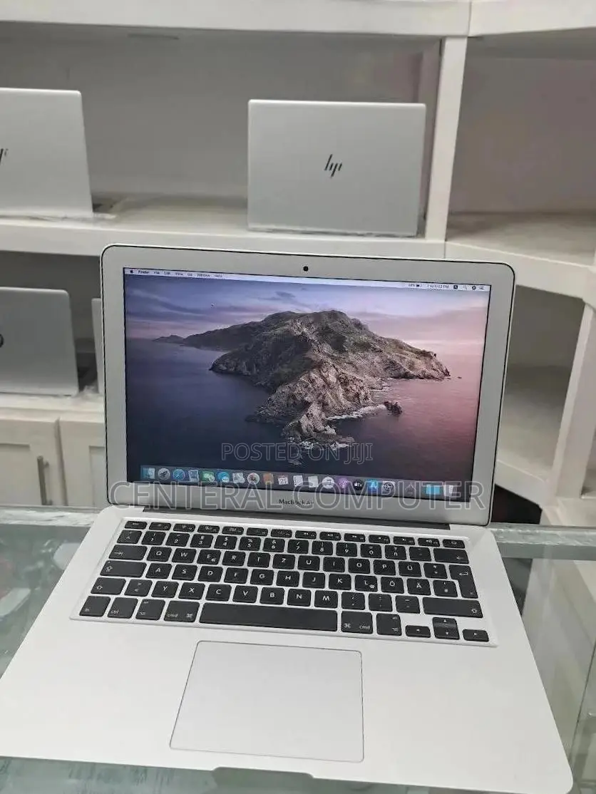 New Laptop Apple MacBook Air 2017 8GB Intel Core i5 SSD 128GB