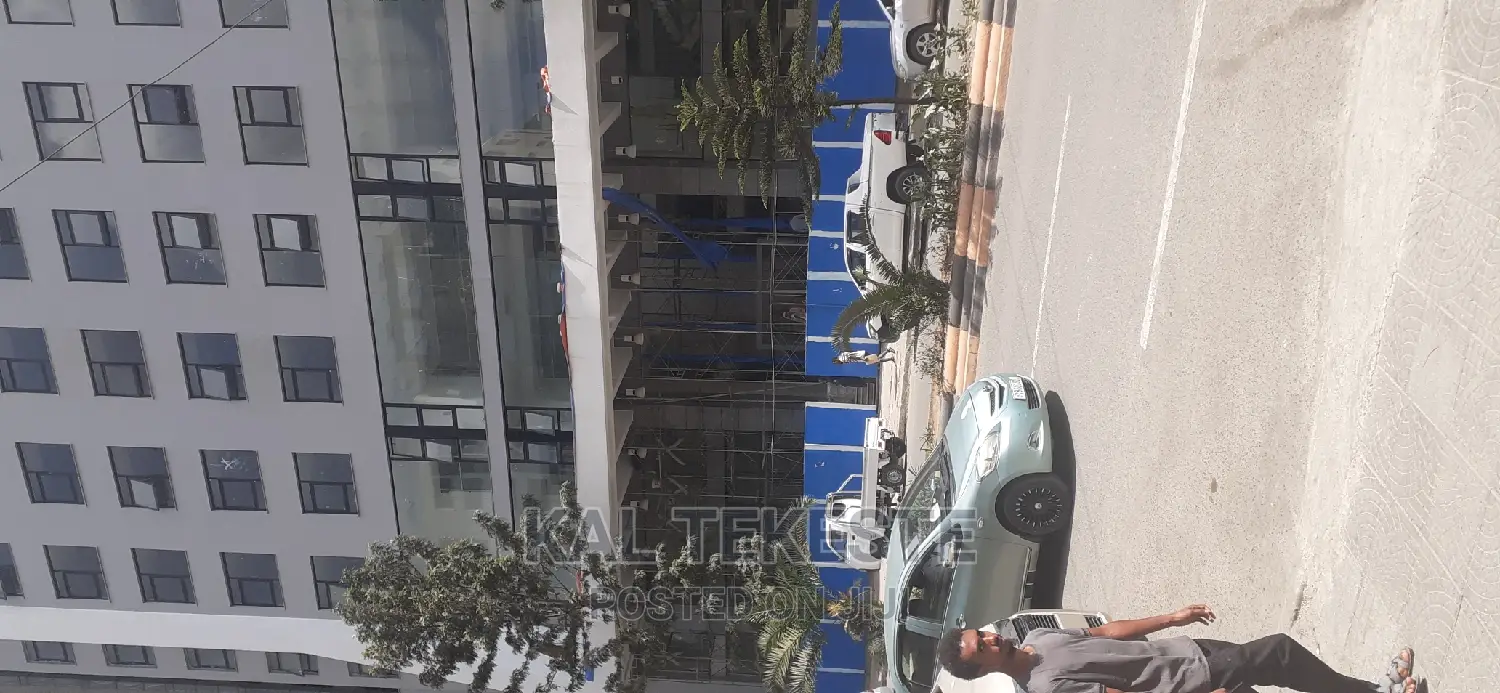 Ground Floor Cafe Space For Sale