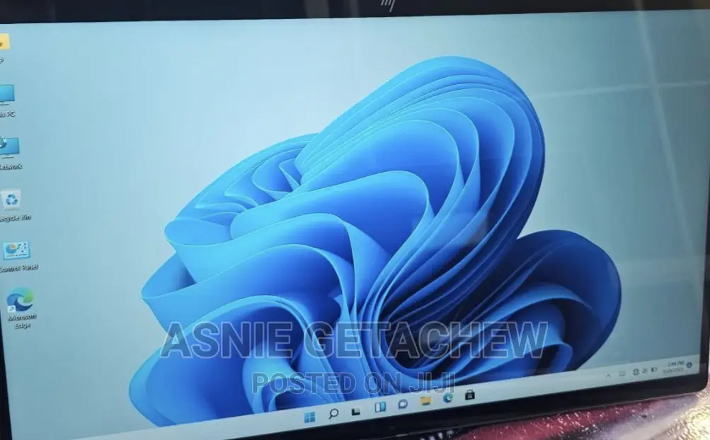 New Laptop HP Envy X360 256GB Intel Core I7 SSD 512GB