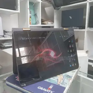 New Laptop HP Spectre X360 8GB Intel Core I7 SSD 1T