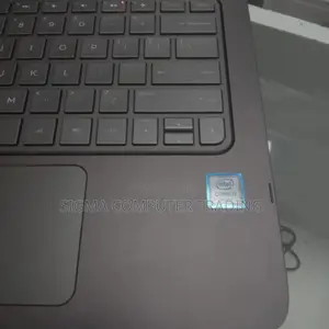 New Laptop HP Spectre X360 8GB Intel Core I7 SSD 1T