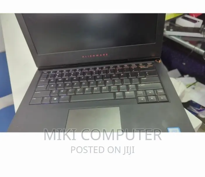 New Laptop Alienware M17x R2 16GB Intel Core I5 HDD 1T