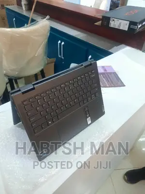 New Laptop Lenovo Yoga 700 16GB Intel Core I5 SSD 512GB