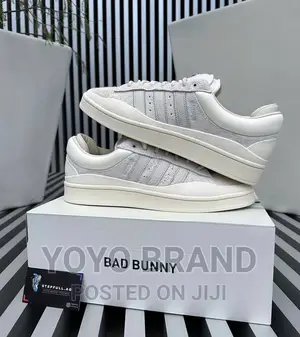 Photo - Bad Buuny Orginal