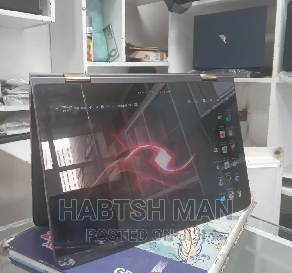 New Laptop HP Spectre X360 8GB Intel Core I7 SSD 1T