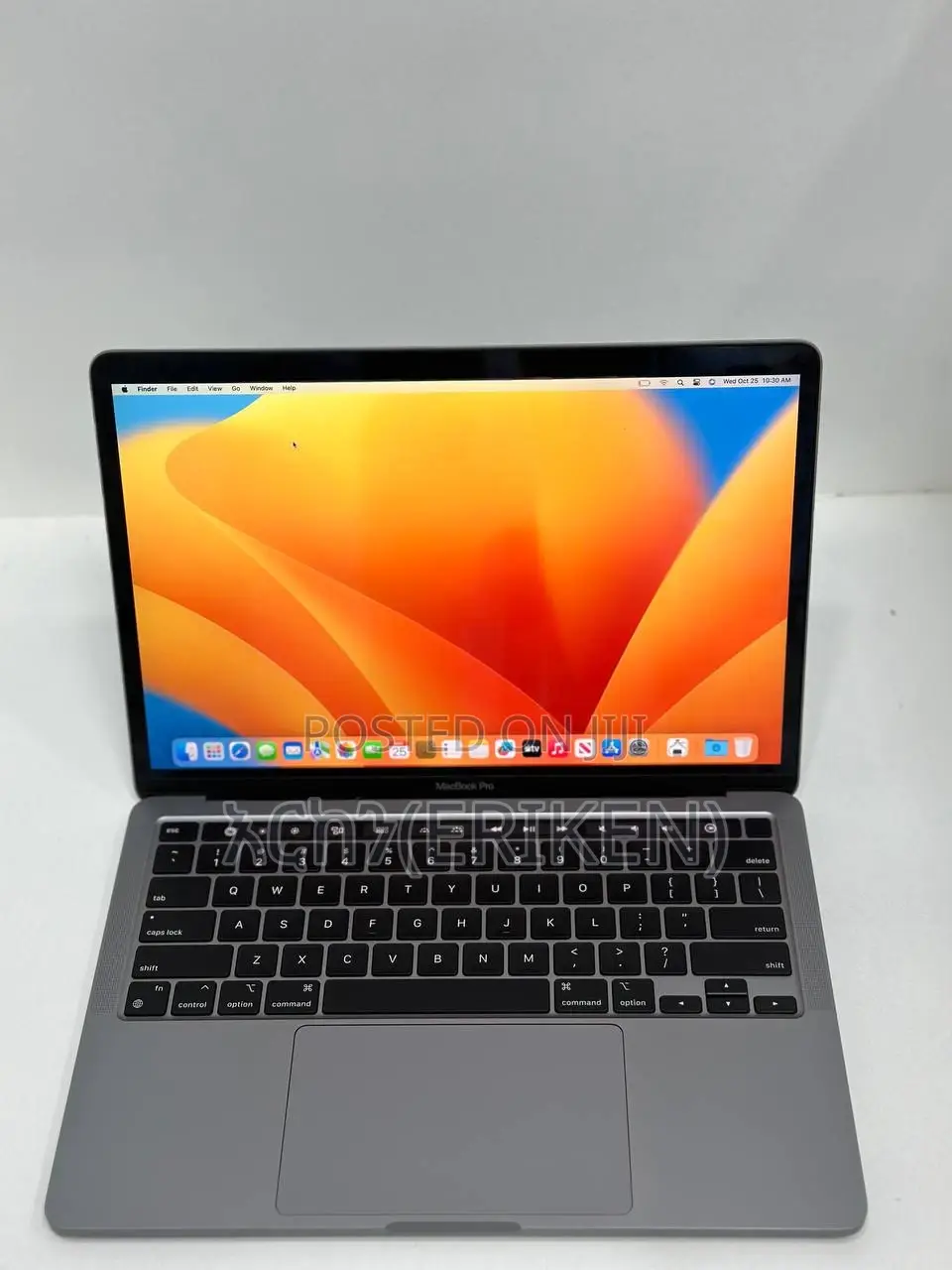New Laptop Apple MacBook Pro 2020 M1 8GB Apple M1 Pro SSD 256GB