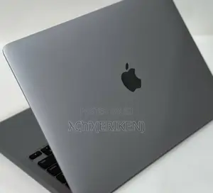 New Laptop Apple MacBook Pro 2020 M1 8GB Apple M1 Pro SSD 256GB