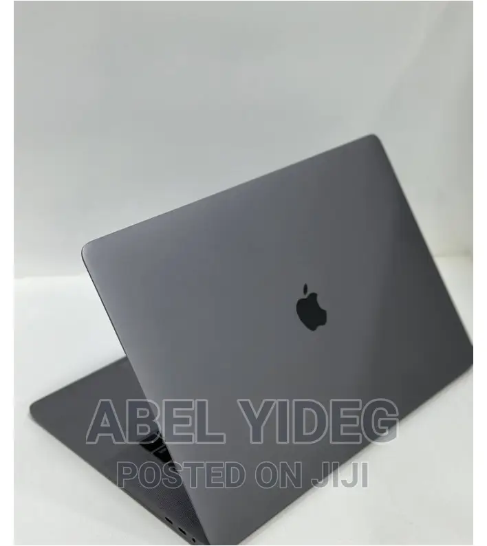 New Laptop Apple MacBook Pro 2017 16GB Intel Core I7 SSD 512GB