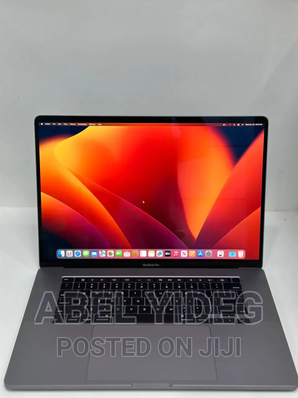 New Laptop Apple MacBook Pro 2019 16GB Intel Core I7 SSD 512GB
