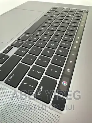 New Laptop Apple MacBook Pro 2019 16GB Intel Core I7 SSD 512GB