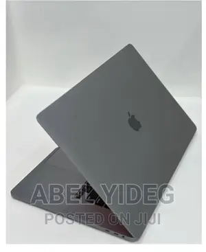 New Laptop Apple MacBook Pro 2019 16GB Intel Core I7 SSD 512GB