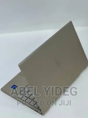 New Laptop HP Envy X360 8GB Intel Core I7 SSD 1T