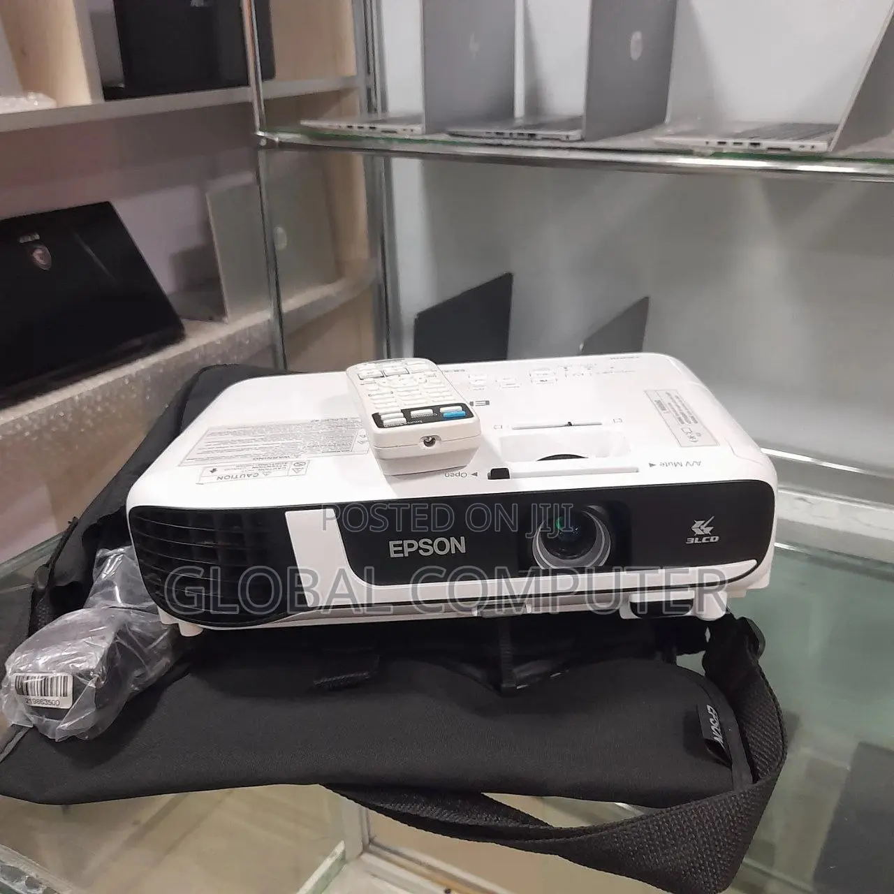 Brand New EPSON Projector Eb X51