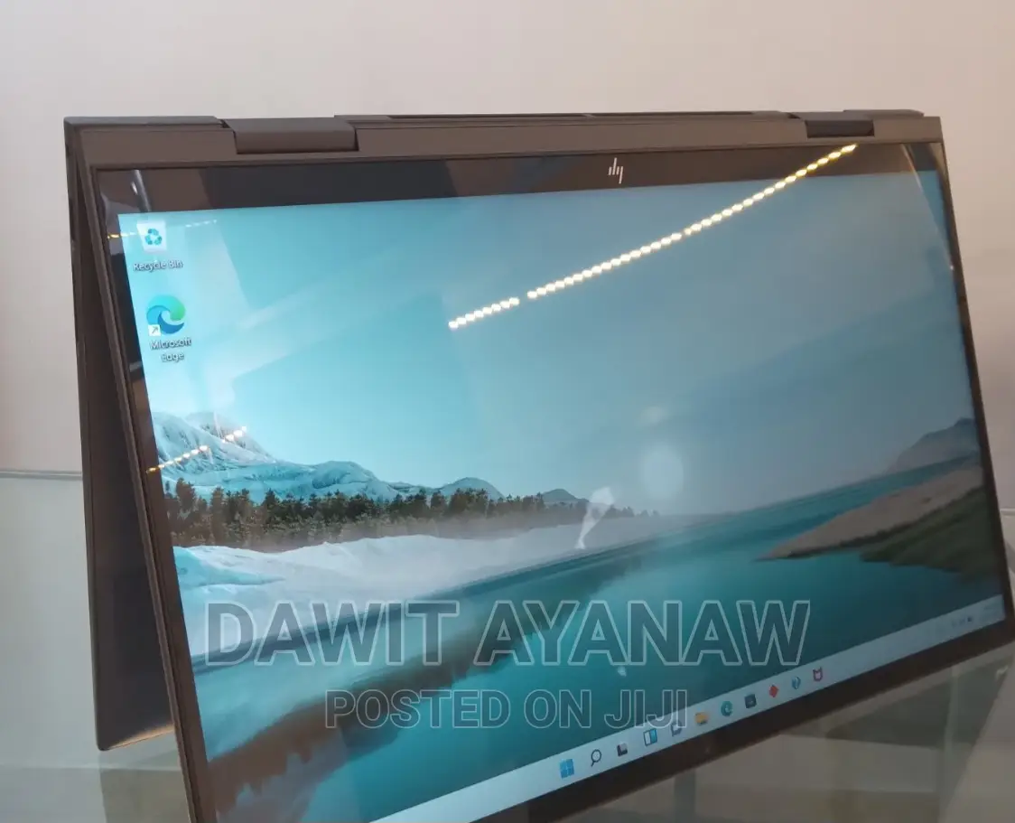 New Laptop HP 16GB AMD Ryzen 7 SSD 512GB