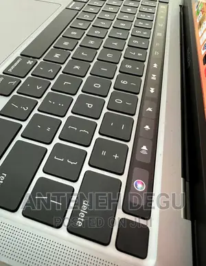 New Laptop Apple MacBook Pro M1 8GB Apple M1 Pro SSD 256GB