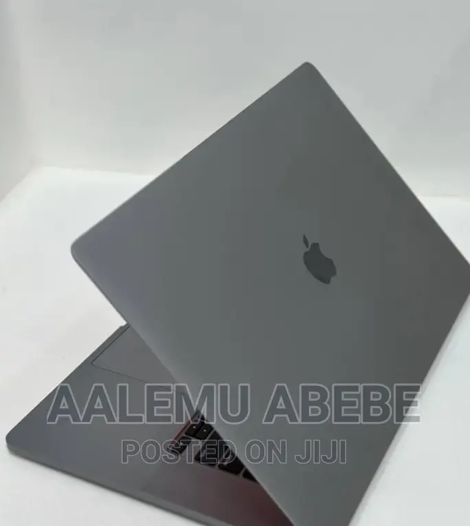 New Laptop Apple MacBook Pro M1 8GB Apple M1 Pro SSD 256GB